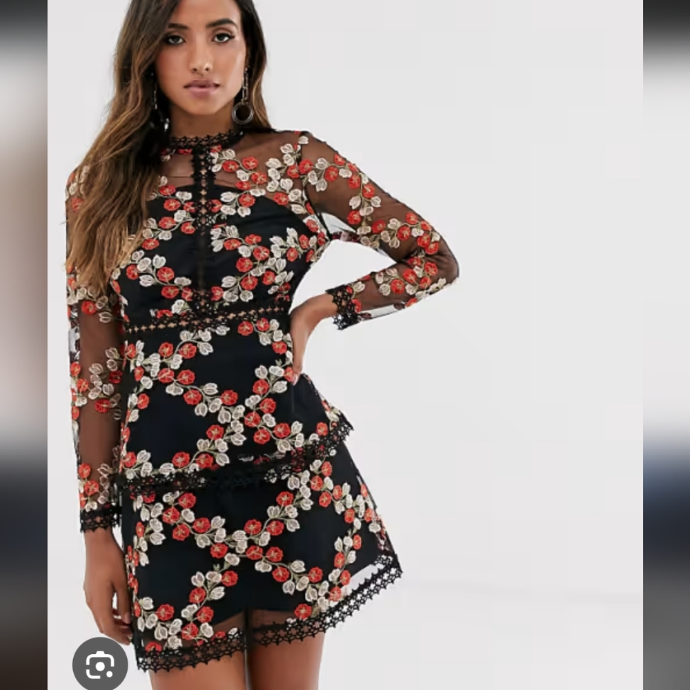 ASOS FLORAL DRESS SIZE 2
